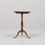 1115 4480 LAMP TABLE